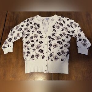 3/4 Sleeve Floral Sweater W/Silver Snaps